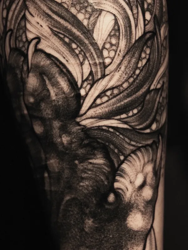 black and grey blackwork татуировка на forearm #65708 | Тату мастер Полина Гаевская