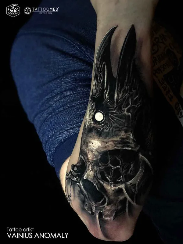 black and grey black and grey Tatuaggio su forearm #17408 | Tatuatore Vainius Anomaly