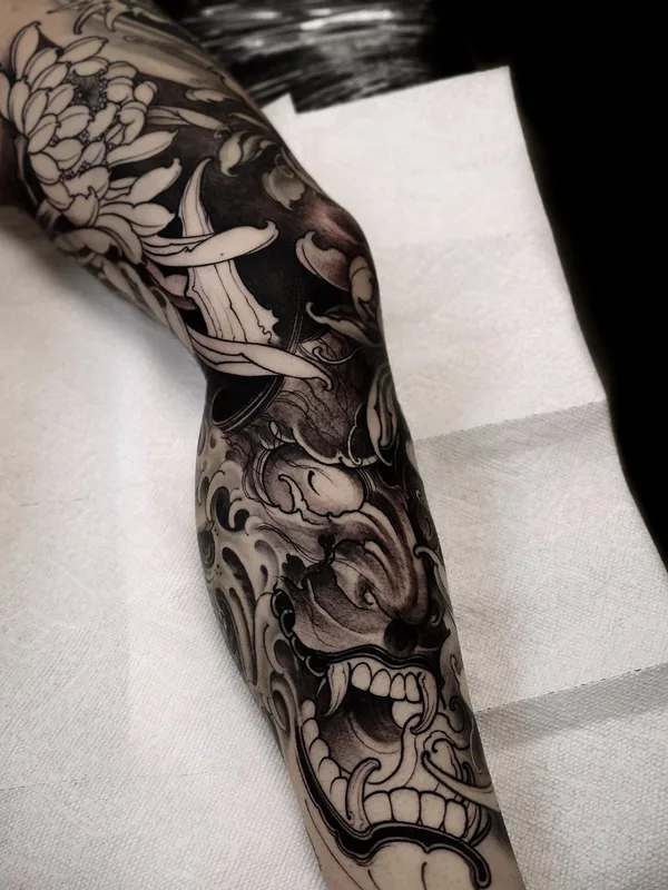 black and grey japanese tatouage sur forearm #36316 | Artiste tatoueur Juvel Vazquez FIBS