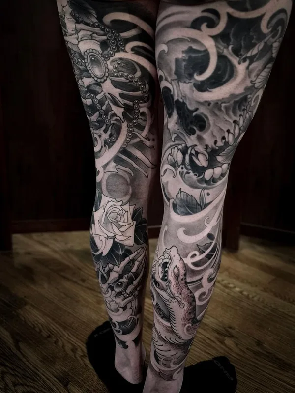 black and grey japanese tatouage sur full leg #36315 | Artiste tatoueur Juvel Vazquez FIBS