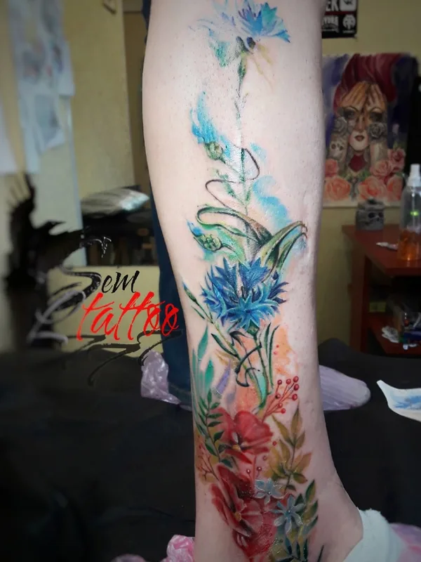 color watercolor Tatuaggio su calf #55730 | Tatuatore елена семененко