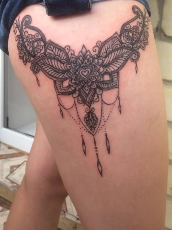 female black ornamental Tatuaggio su thigh #32623 | Tatuatore Andrey Brendin