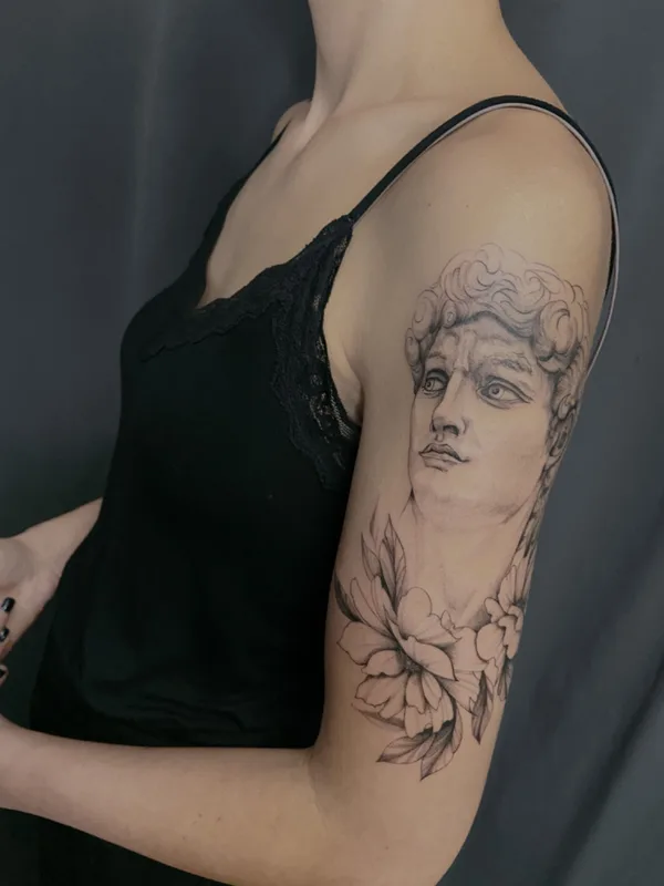 female black and grey sketch татуировка на upper arm #59304 | Тату мастер Jenya Willow