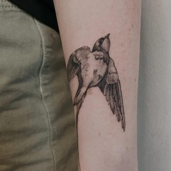 Feminine tattoo by Jenya Willow in Батуми
