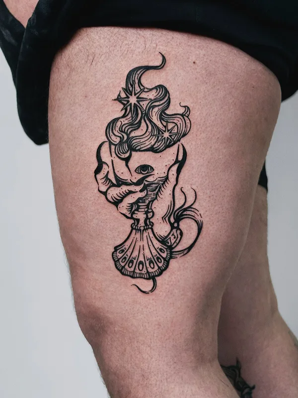 black blackwork tatuaje en thigh #63376 | Tatuador myrkur_tattoo