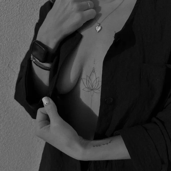 Minimalism tattoo by Лина Ермоленко in Сочи