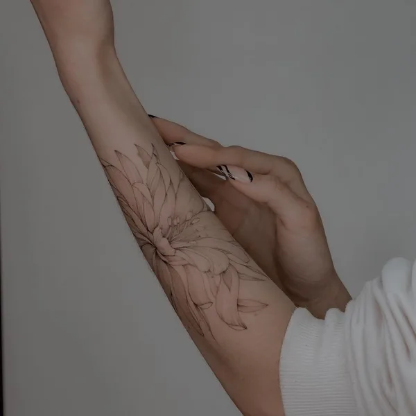 Fine Line tattoo by Юлия Равинских in Ростов-на-Дону