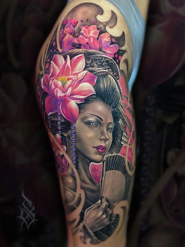 female color realism tattoo auf thigh #52668 | Tätowierer Юрий Симакин