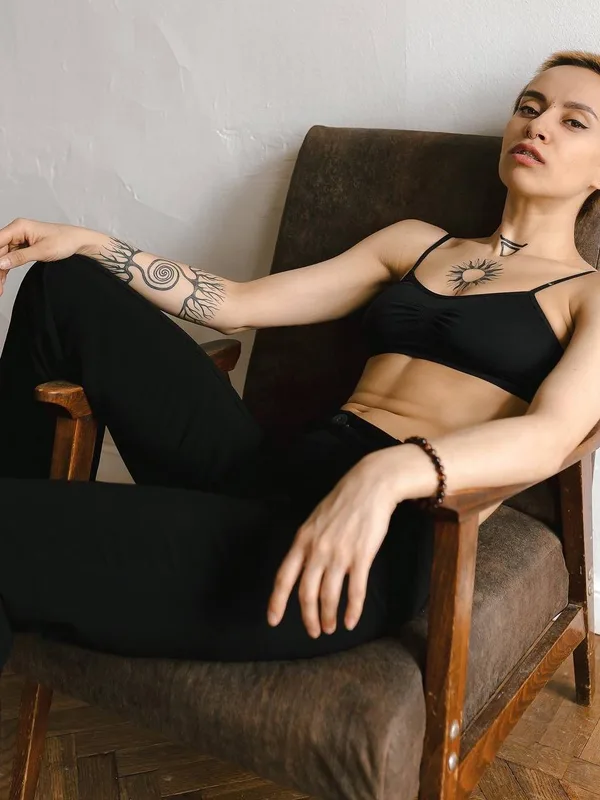 female black linework татуировка на forearm #67273 | Тату мастер Alex Shaula