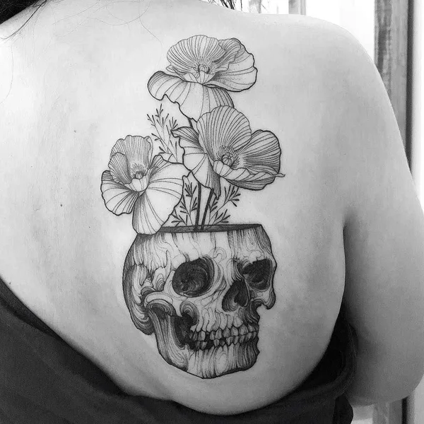 Linework tattoo by Sandra Cunha
