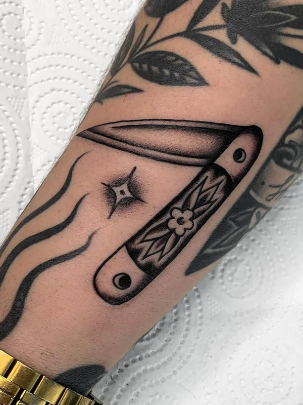 black and grey traditional tattoo on forearm #41555 | Tattoo Artist Арсений Божинов
