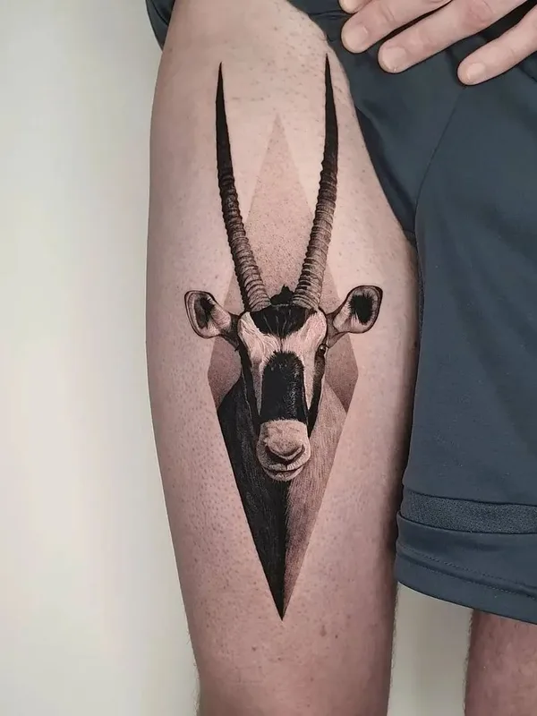 black and grey realism 타투 부위 thigh #57730 | 타투이스트 Thommesen Ink
