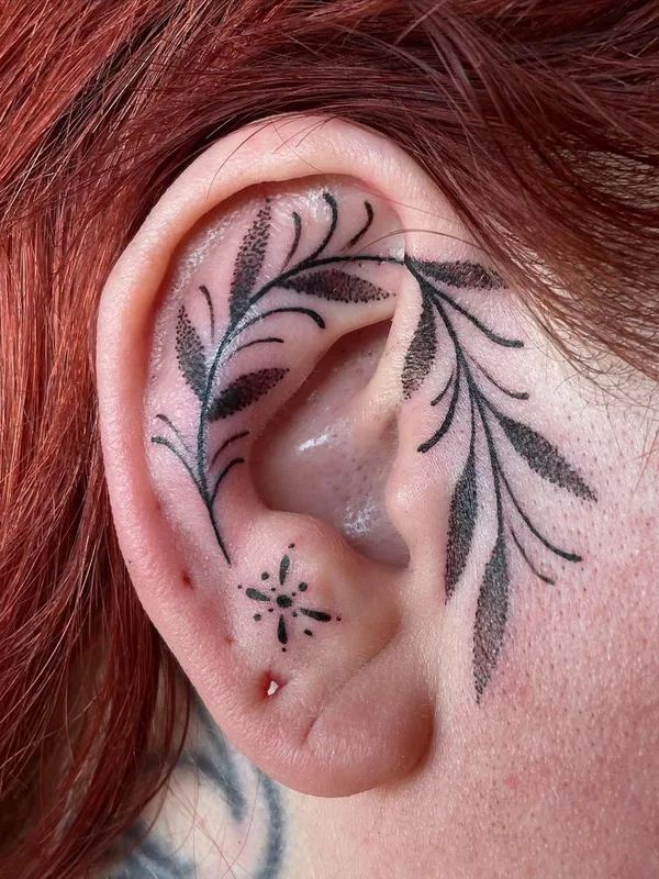 black linework 타투 부위 ear #57739 | 타투이스트 Megan Carroll