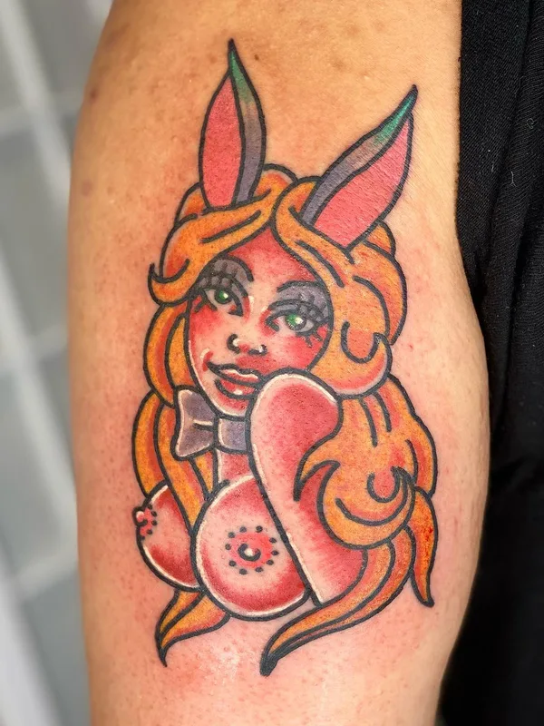 color old school 纹身 在 upper arm #57759 | 纹身师 Brandon Stolicny