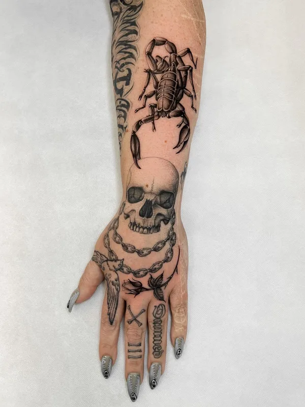 Graphic tattoo by Delphin Musquet in London