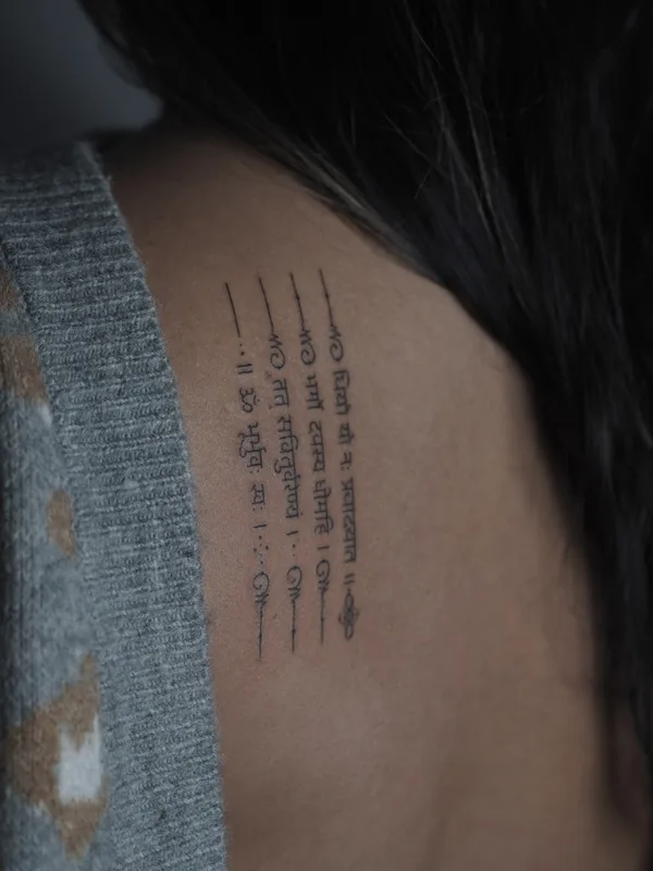 handpoke tattoo by София Стрельцова in Saint Petersburg