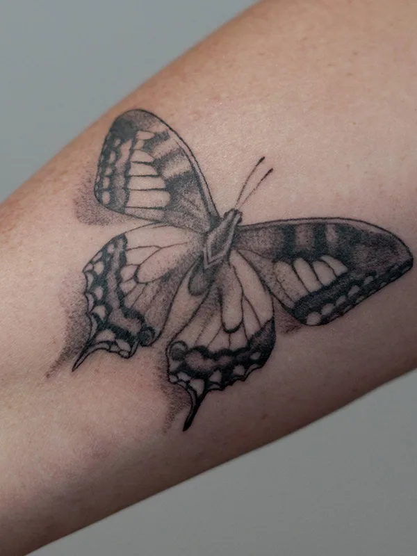 black and grey black and grey татуировка на forearm #33383 | Тату мастер Elizaveta Omicheva