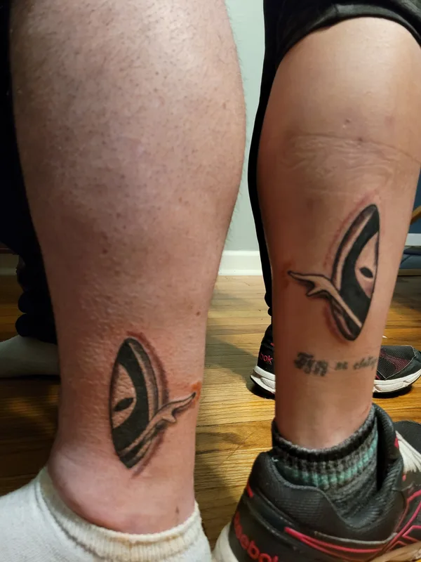 black blackwork татуировка на calf #37904 | Тату мастер Brian Christiani