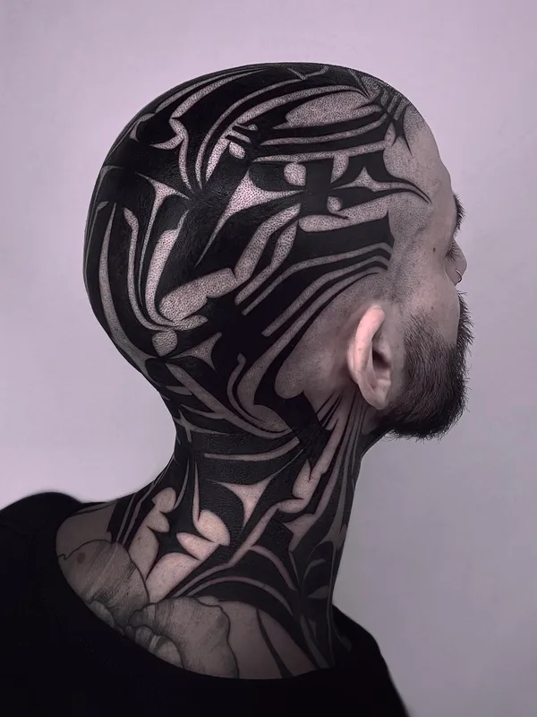 male black blackwork татуировка на back of neck #75429 | Тату мастер Bastian Blau