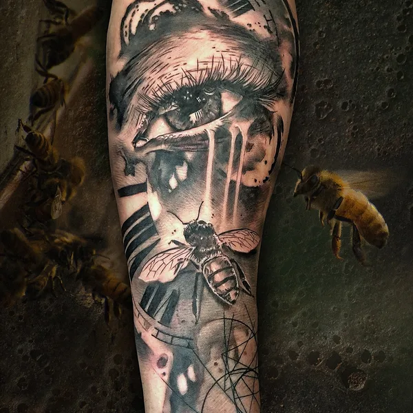Graphic tattoo by Miguel Bohigues in Aldaia