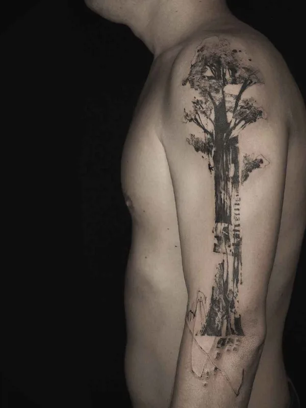 male black and grey sketch tattoo auf upper arm #17680 | Tätowierer NADi