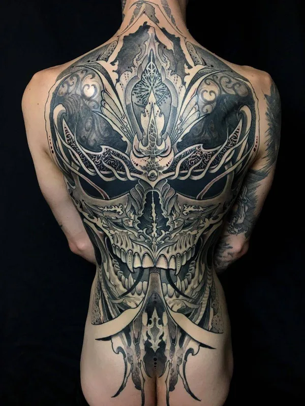 black and grey blackwork татуировка на full back #34636 | Тату мастер Raphcemo