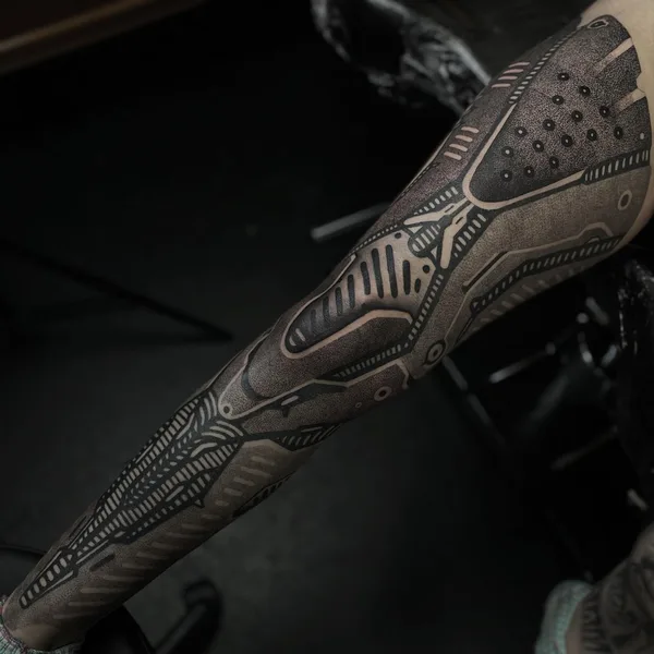 Biomechanical tattoo by Wruce Bayne in Treviso