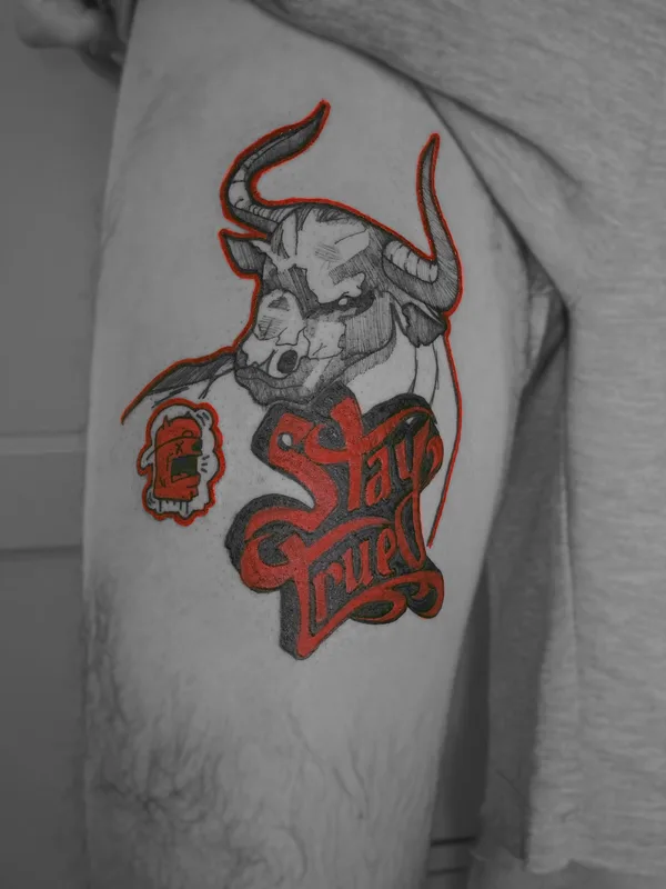 black and grey sketch Tatuaggio su thigh #35393 | Tatuatore Андрей Макоед