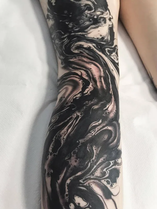 black and grey abstract tattoo on forearm #29333 | Tattoo Artist Felix Seele