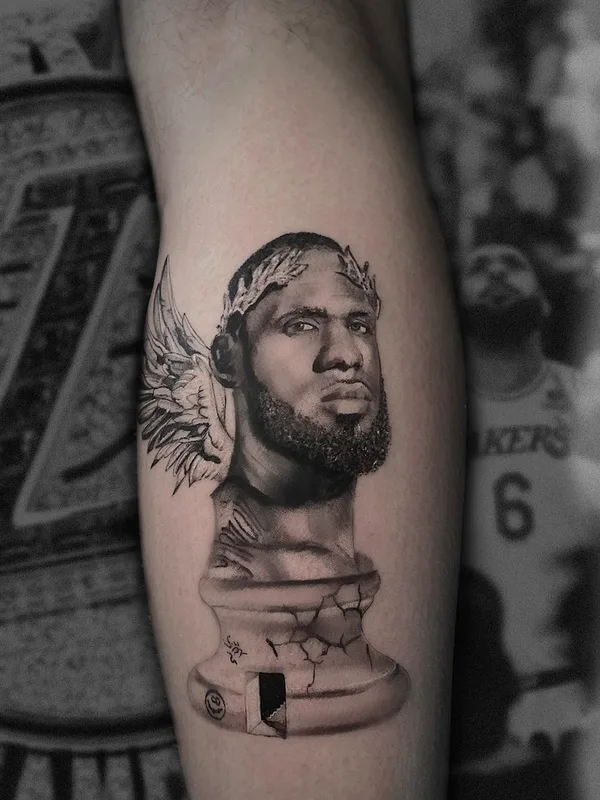 black and grey realism Tatuagem em forearm #71642 | Tatuador Fabian Hellberg