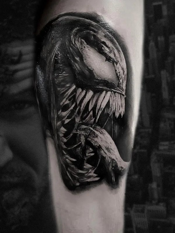 black and grey realism Tatuagem em forearm #71645 | Tatuador Fabian Hellberg