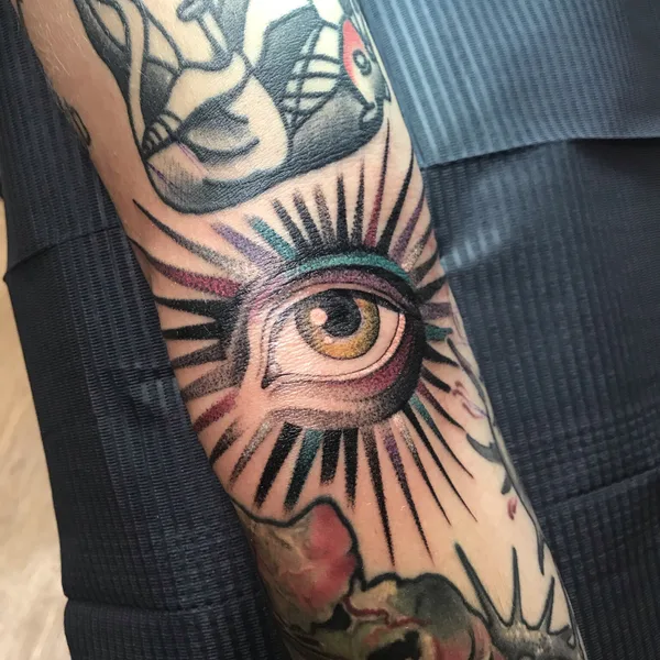 Нео традиционная tattoo by Егор Вавилов in Москва