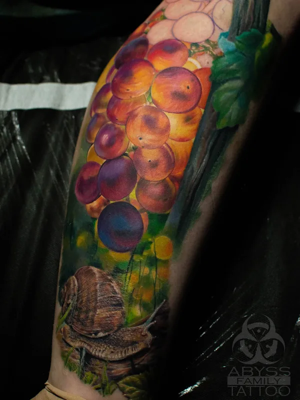 color realism tatouage sur forearm #31909 | Artiste tatoueur Александр Эбисс