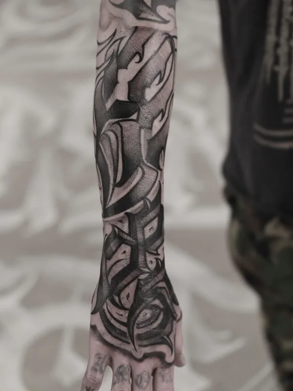 black and grey blackwork 纹身 在 full sleeve #41583 | 纹身师 Niorkz
