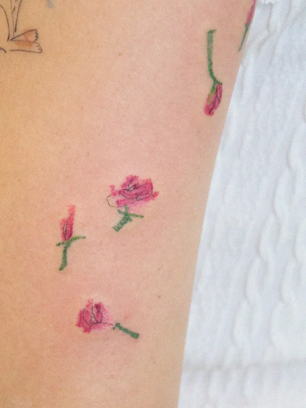 color sketch Tatuaggio su thigh #74148 | Tatuatore @dareumtattoo