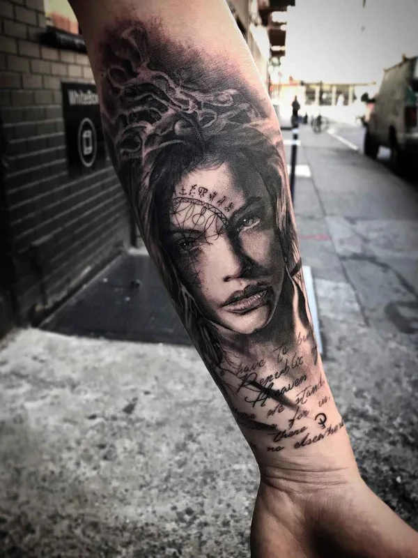 black and grey realism tatuaje en forearm #17474 | Tatuador Mark Wosgerau