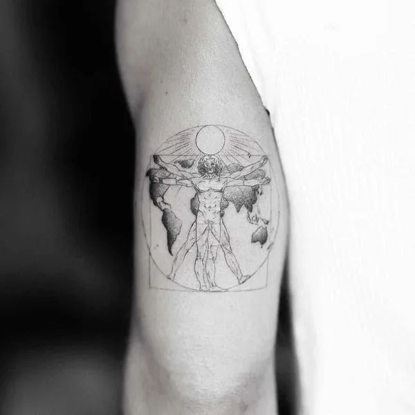 Graphic tattoo by Alessandro Capozzi in Roma