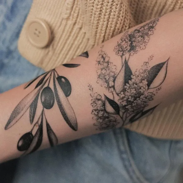 Fine Line tattoo by Настя Мартемьянова in Челябинск