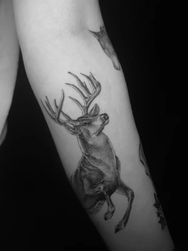 black and grey realism татуировка на forearm #71692 | Тату мастер Lauren Manners