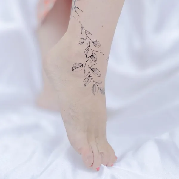 Fine Line tattoo by Dastin Gregorio in Riccione