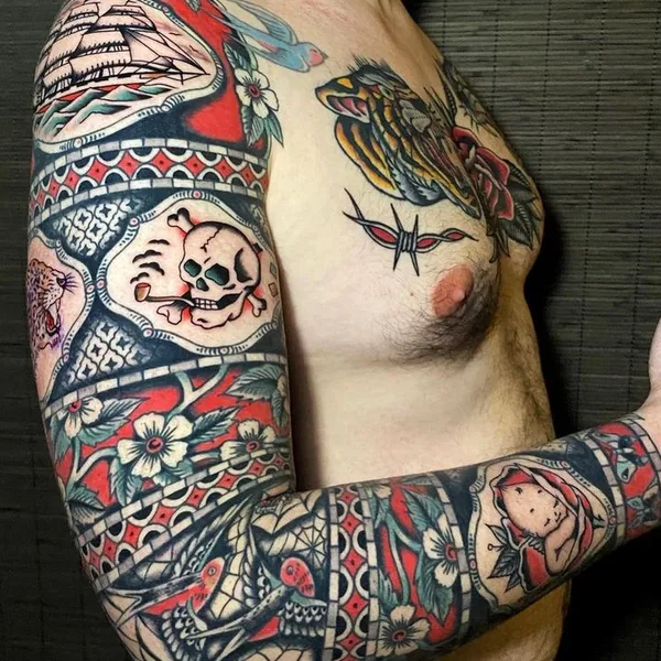 Old School tattoo by Joe Tartarotti in Milano
