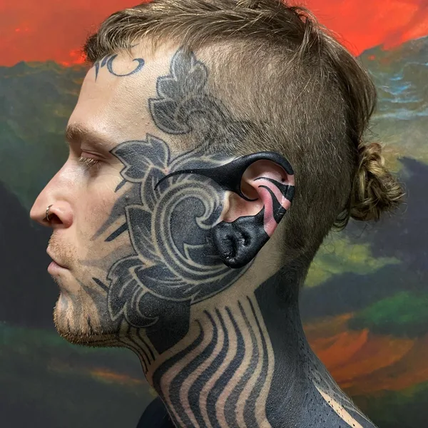Ornamental tattoo by Stefan Halbwachs in Wien