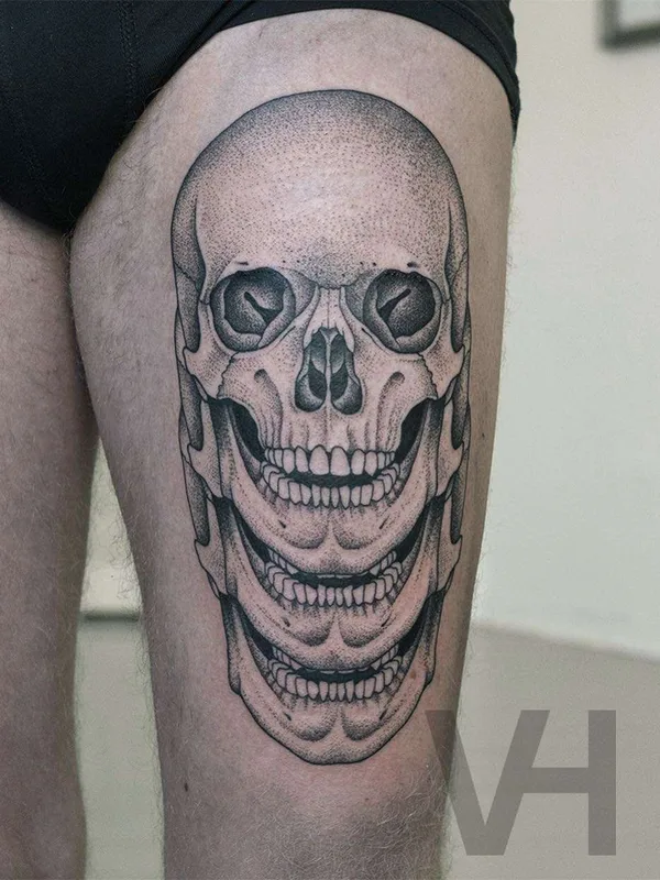 black and grey black and grey Tatuaggio su thigh #22074 | Tatuatore Valentin Hirsch