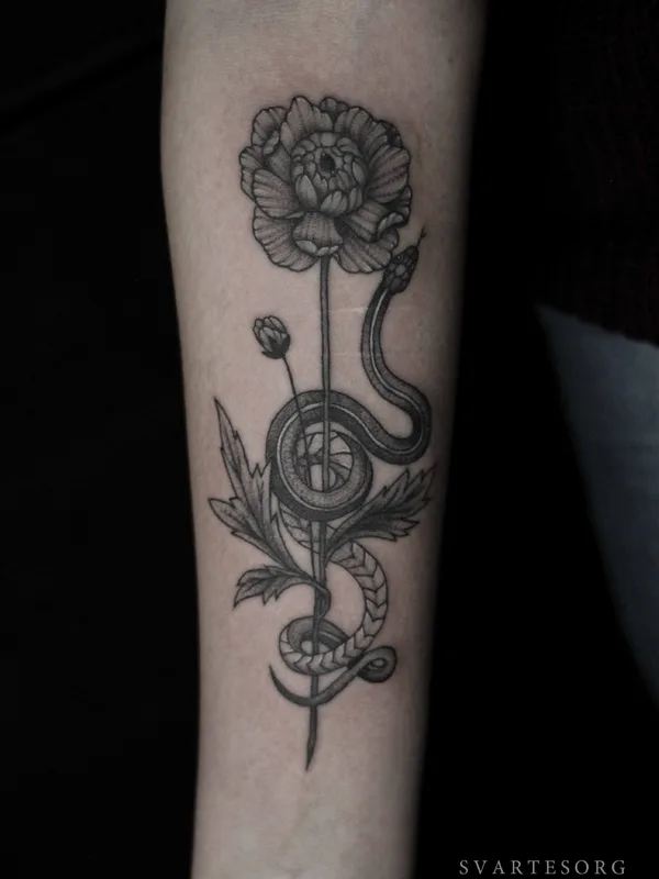 black and grey blackwork татуировка на forearm #27633 | Тату мастер Екатерина Барсукова