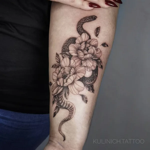 Graphic tattoo by Кулинич Тату  in Воронеж
