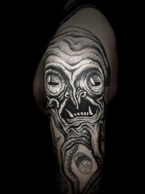 black blackwork tattoo on shoulder #49322 | Tattoo Artist Veks Van Hillik