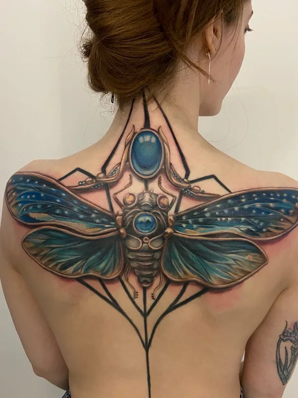 female color realism татуировка на upper back #35577 | Тату мастер Mike&Polly