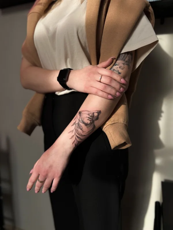 female black and grey black and grey tattoo on forearm #68814 | Tattoo Artist Дмитрий Makabr