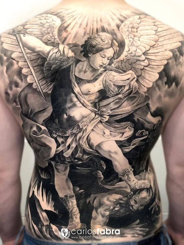 black and grey realism tatouage sur full back #30882 | Artiste tatoueur Carlos Fabra