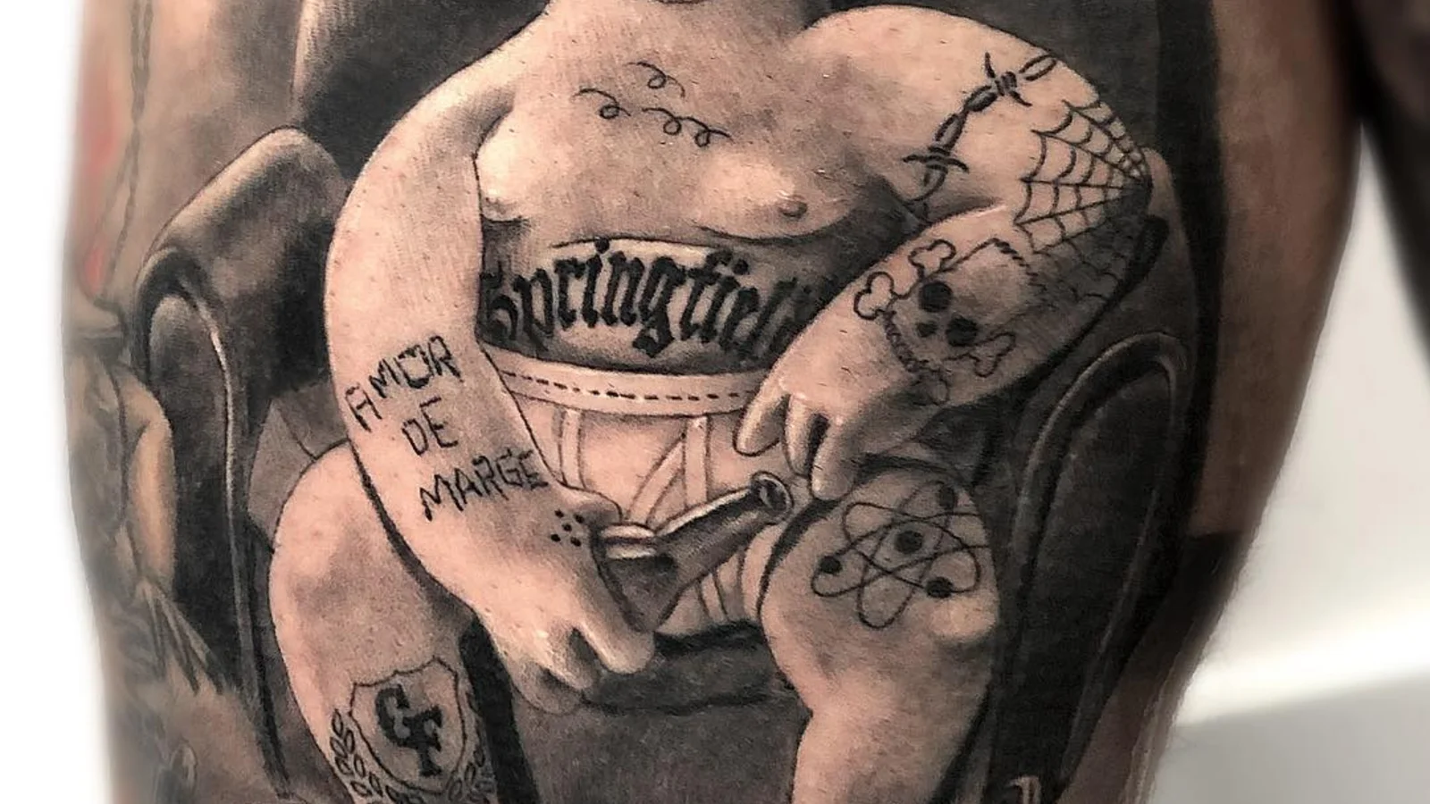 Carlos Fabra's black&grey realistic tattoo